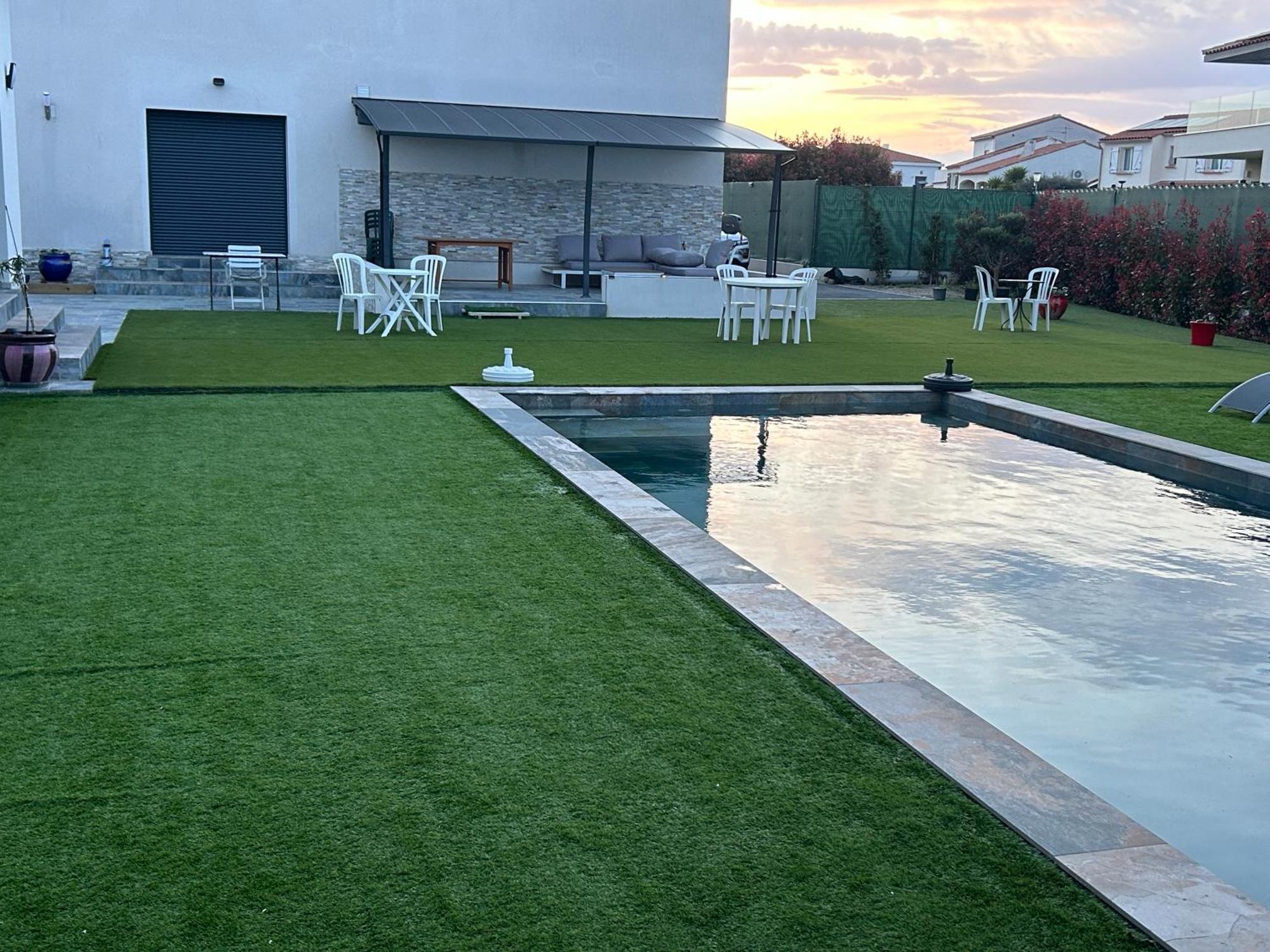 Grande Villa Avec Piscine Bompas  Exterior photo